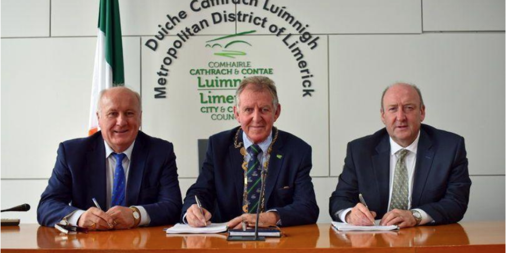 Albert Conneally, Mayor Michael Sheahan and Dr Pat Daly, Chief Executive of Limerick City and County Council. Photo courtesy of Limerick City and County Council.